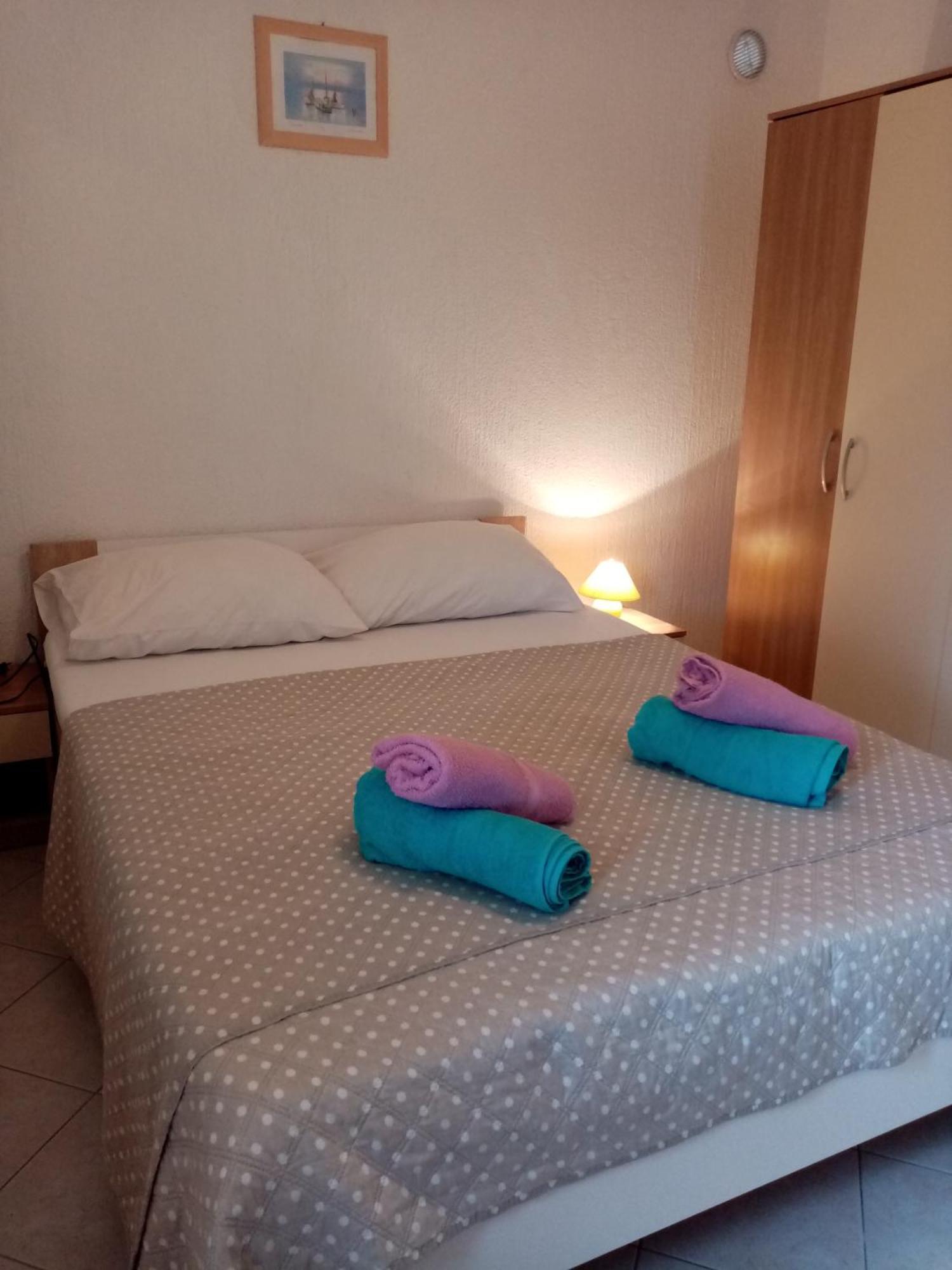 Apartmani Gero Lopar Rum bild