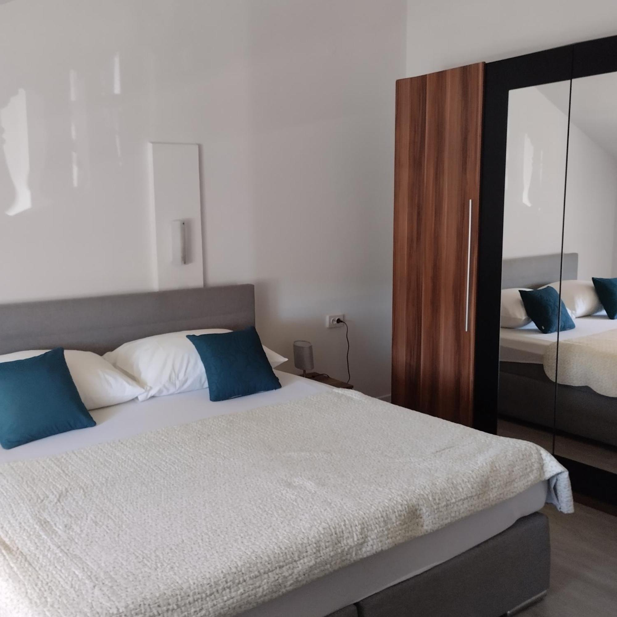 Apartmani Gero Lopar Exteriör bild