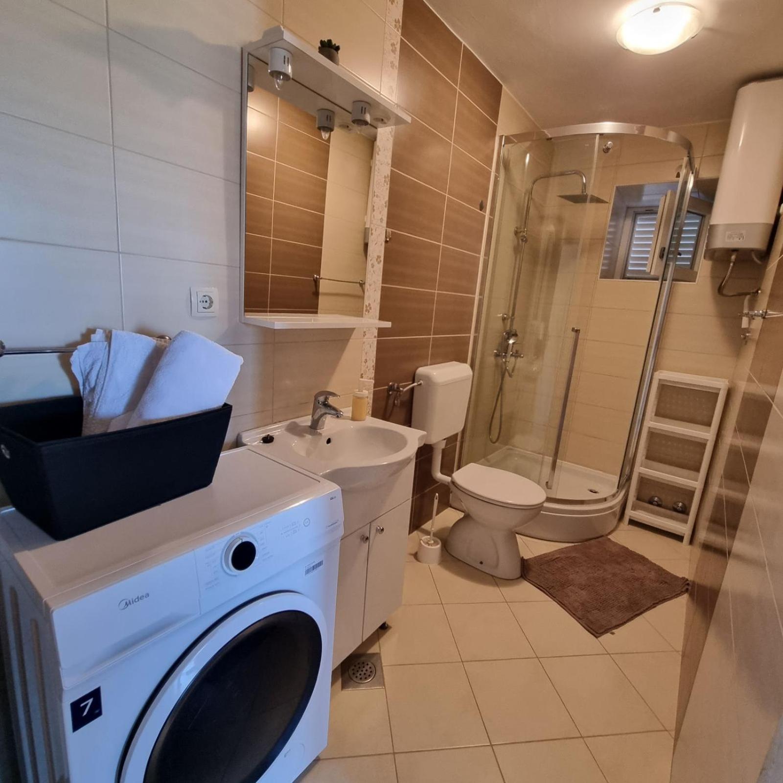 Apartmani Gero Lopar Exteriör bild